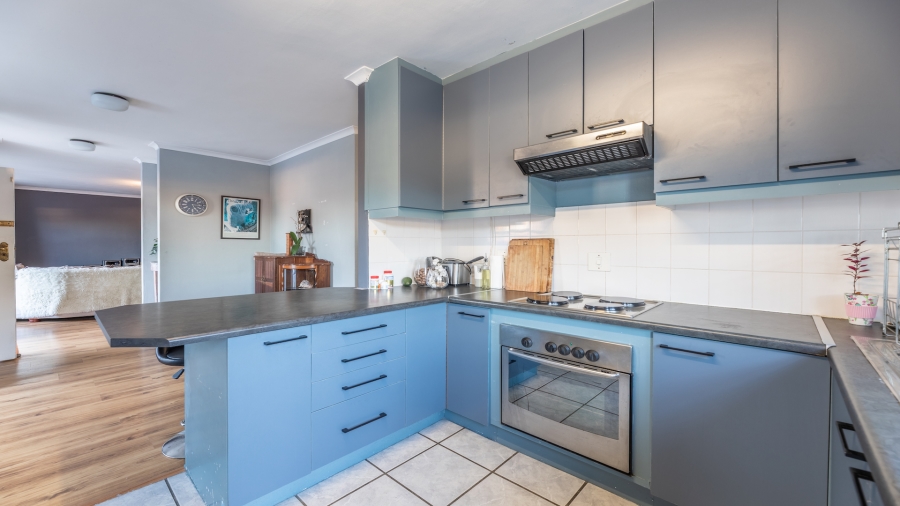 3 Bedroom Property for Sale in Table View Western Cape